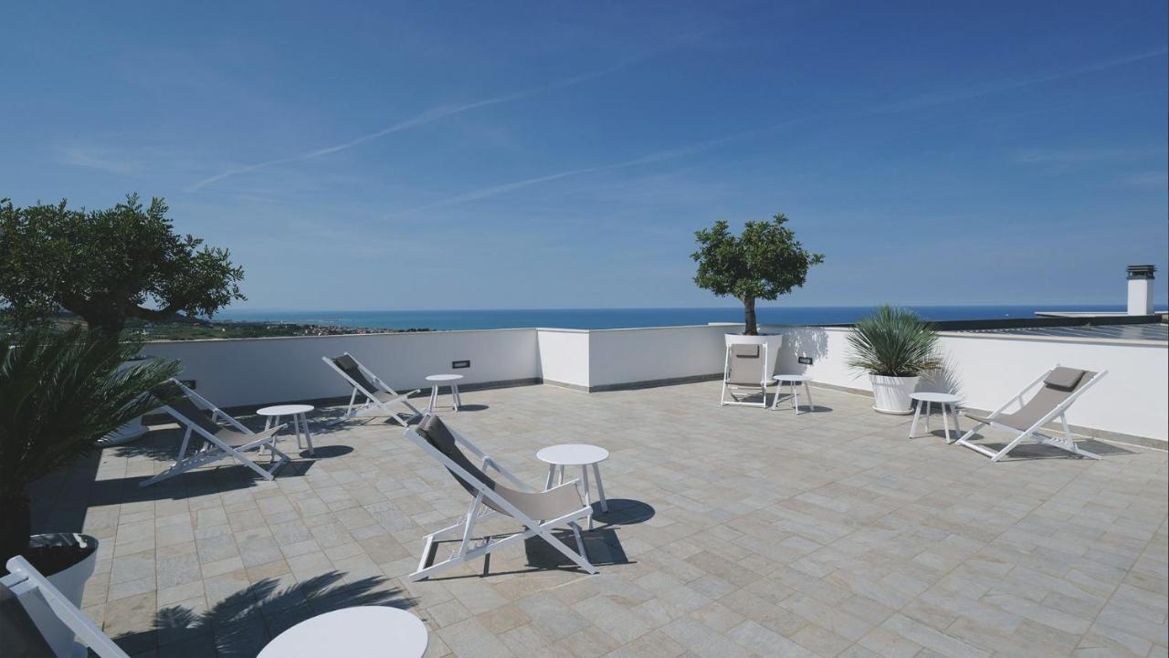 Villa Verna Agriresort フランカヴィッラ・アル・マーレ エクステリア 写真